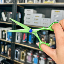 Load image into Gallery viewer, Yamako Green Shears

