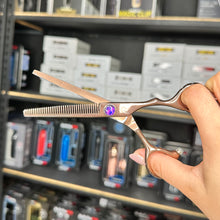 Load image into Gallery viewer, Tamiko Thinning Shears
